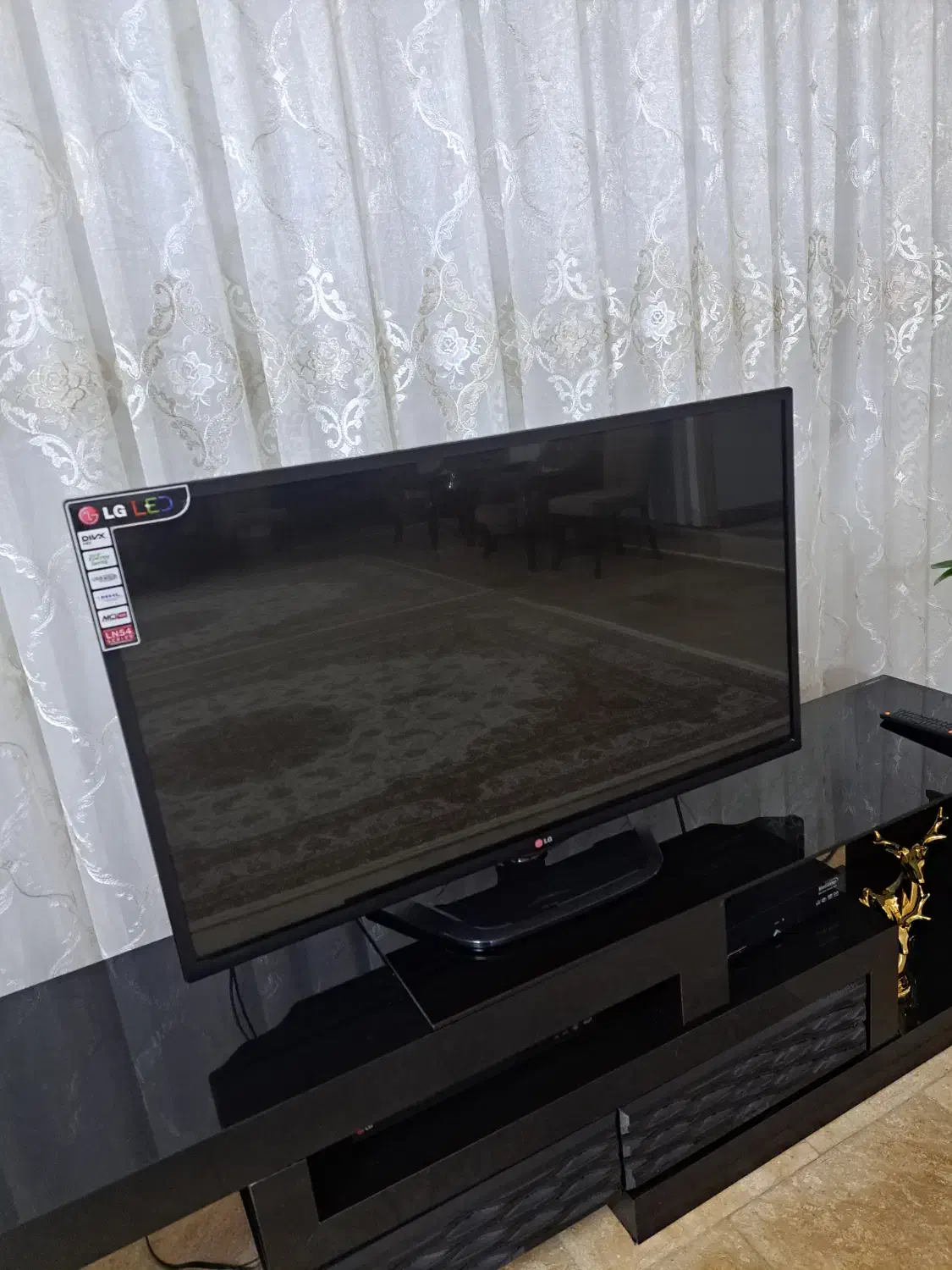 تلویزیون ال جی  ۴۲ اینچ اصل کره|تلویزیون و پروژکتور|بروجرد, |دیوار