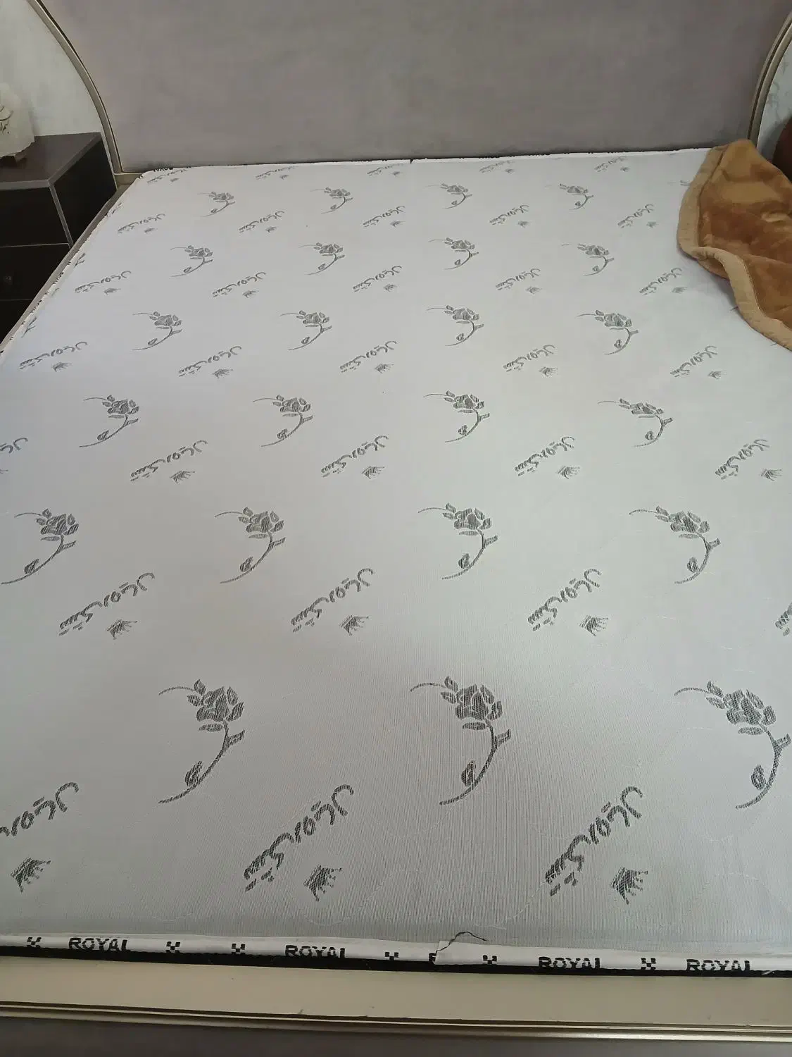 تشک رویال سالم وتمیز|تشک تختخواب|اسلامشهر, شهرک سعیدیه|دیوار