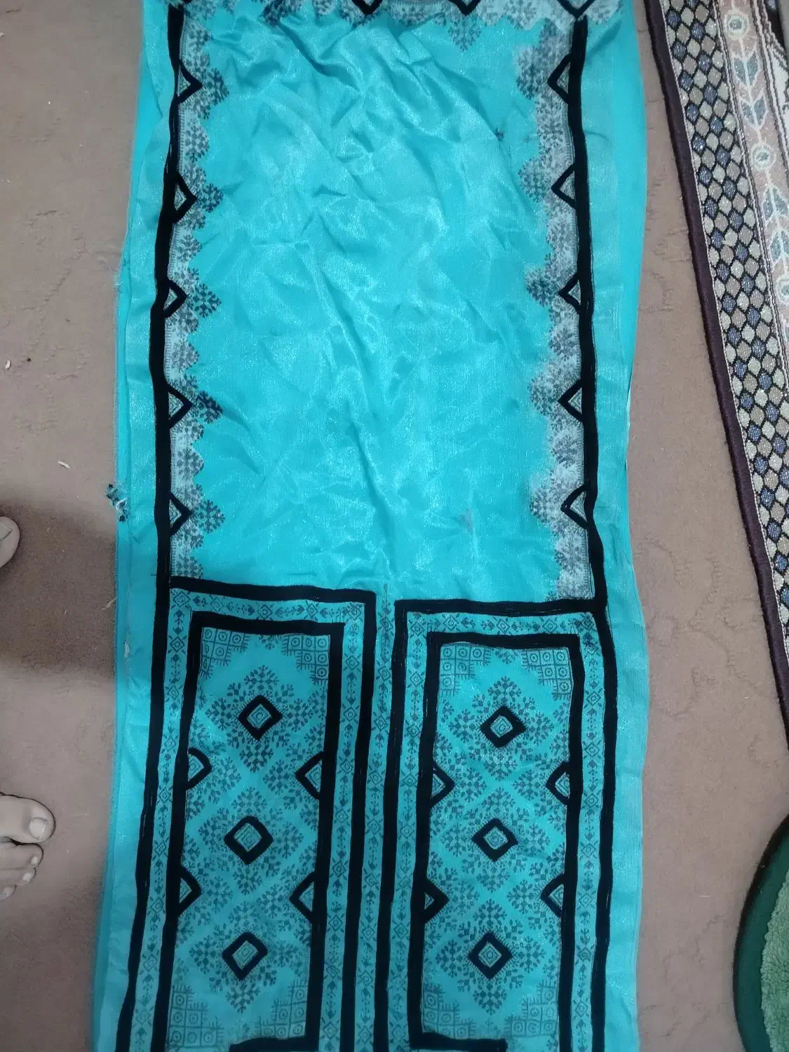 لباس فروشی|لباس|سراوان, |دیوار