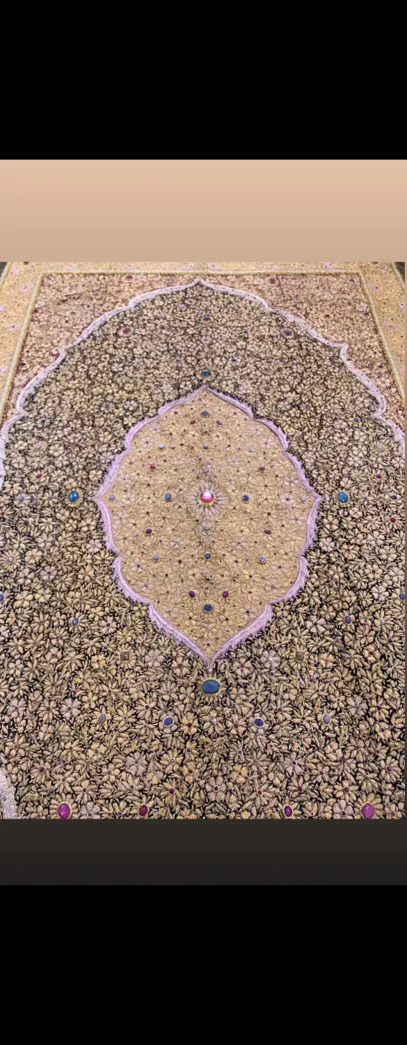 فرش Kashmir Jewellery Carpet اصل انتیک|فرش|شیراز, رحمت‌آباد|دیوار