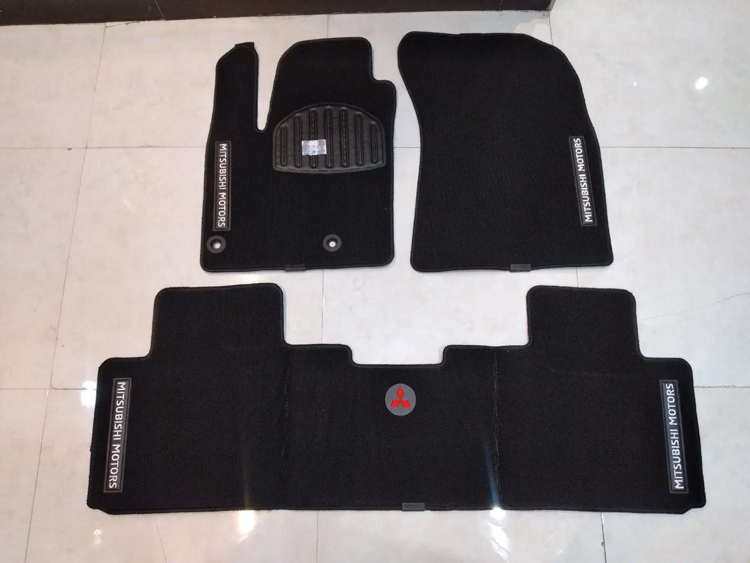 کفی ماشین،کفپوش ماشین میتسوبیشی اوتلندر|قطعات یدکی و لوازم جانبی|تهران, بهداشت|دیوار