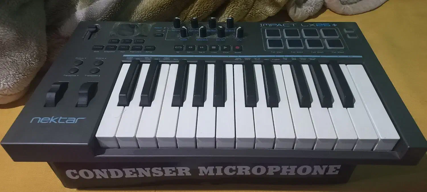 میدی کنترلر، میکروفون، کارت صدا، کیس|آلات موسیقی|آمل, |دیوار