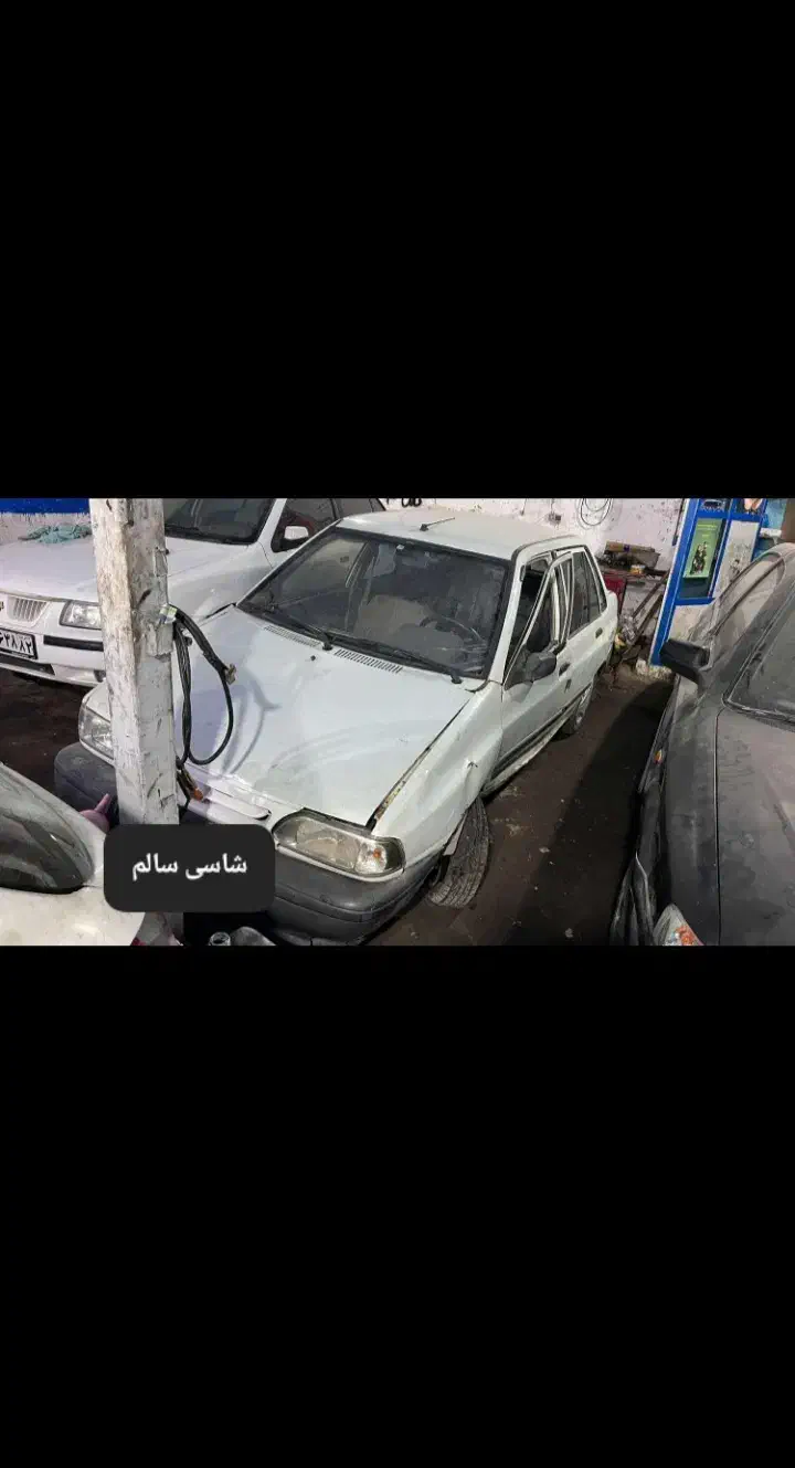 پراید 87 سفید تصادفی|خودرو سواری و وانت|ایرانشهر, |دیوار