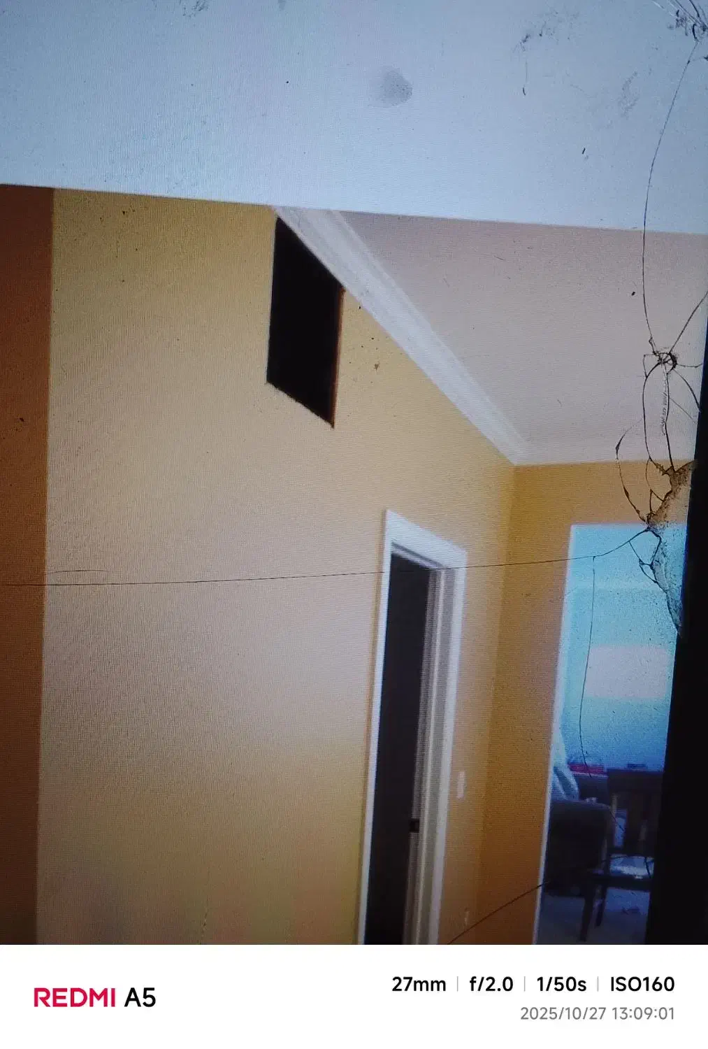 نقاشی ساختمان0 3سال سابقه.عایق ظمانتی|خدمات پیشه و مهارت|آمل, |دیوار