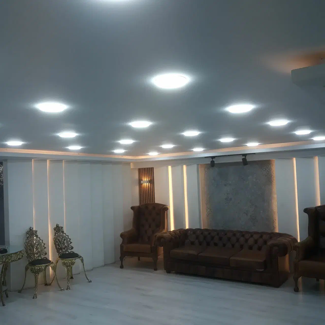 برقکار|خدمات پیشه و مهارت|رباط‌کریم, رباط‌کریم|دیوار