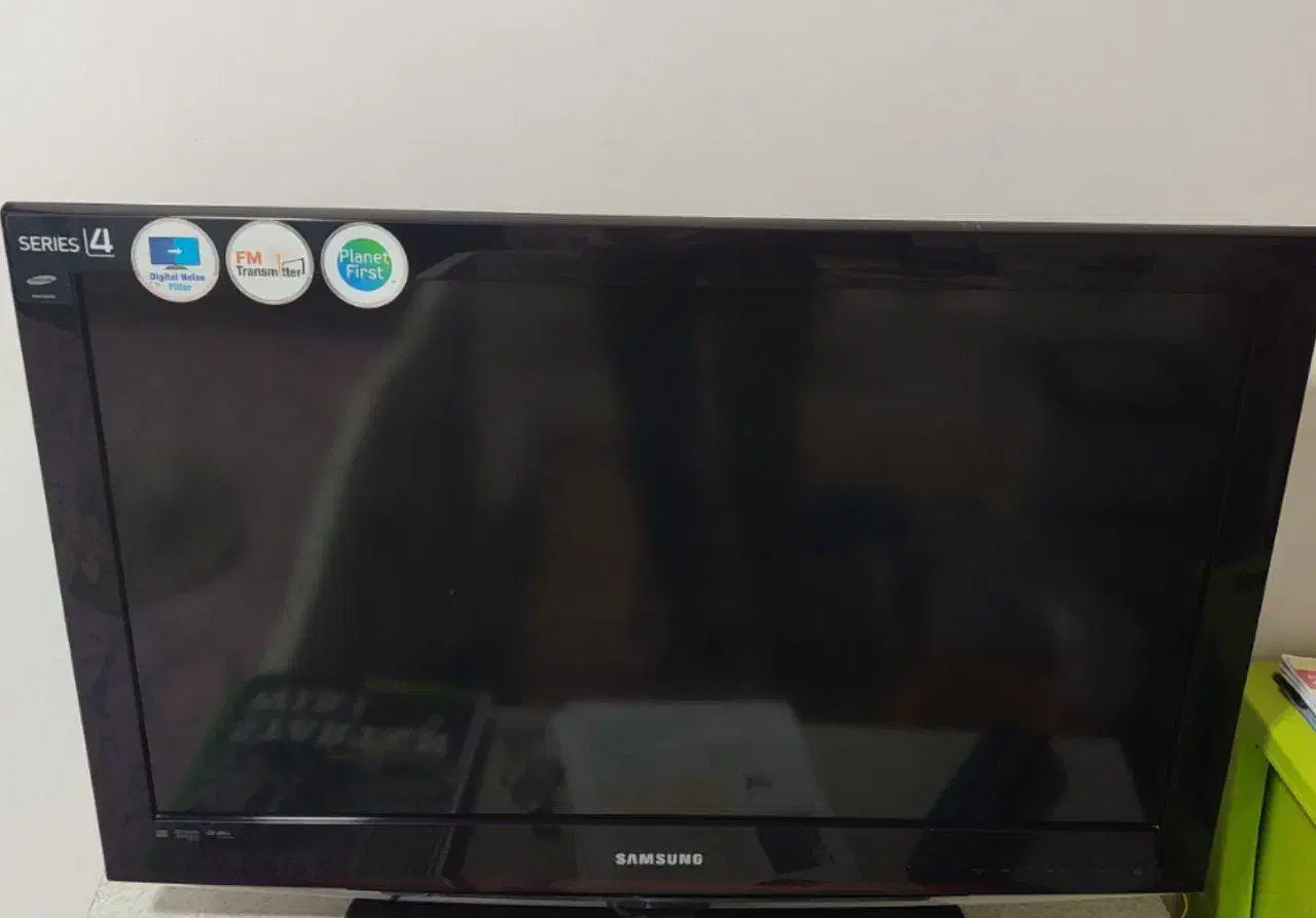 تلویزیون سامسونگ در حد نو|تلویزیون و پروژکتور|گناباد, |دیوار