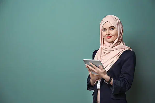 استخدام نیرو خانم جهت تولید محتوا در شرکت|استخدام هنری و رسانه|اصفهان, احمدآباد|دیوار