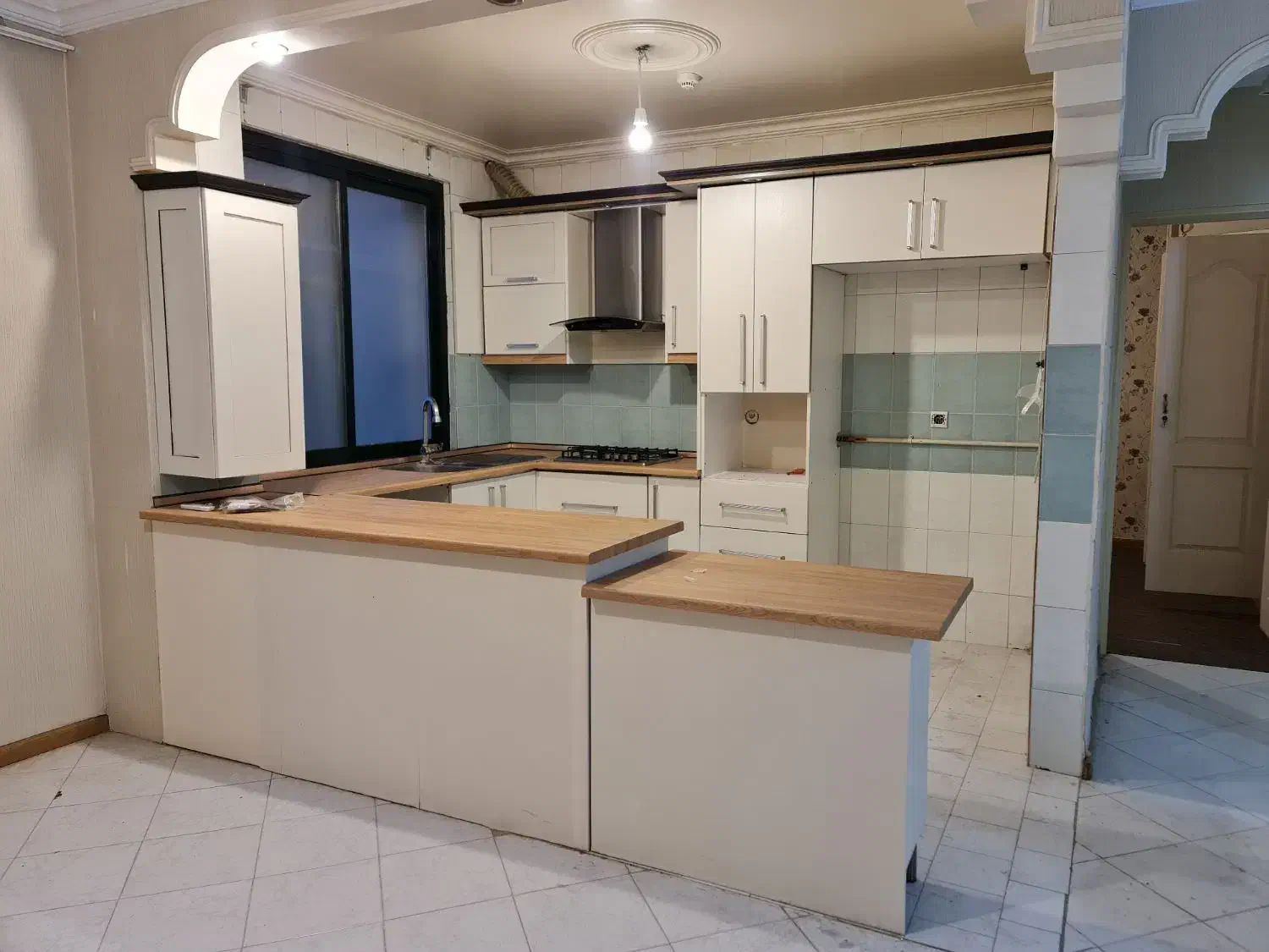 فروش فوری کابینت به همراه سینک و گاز و هود|مصالح و تجهیزات ساختمان|تهران, آبشار تهران (دریاچه)|دیوار