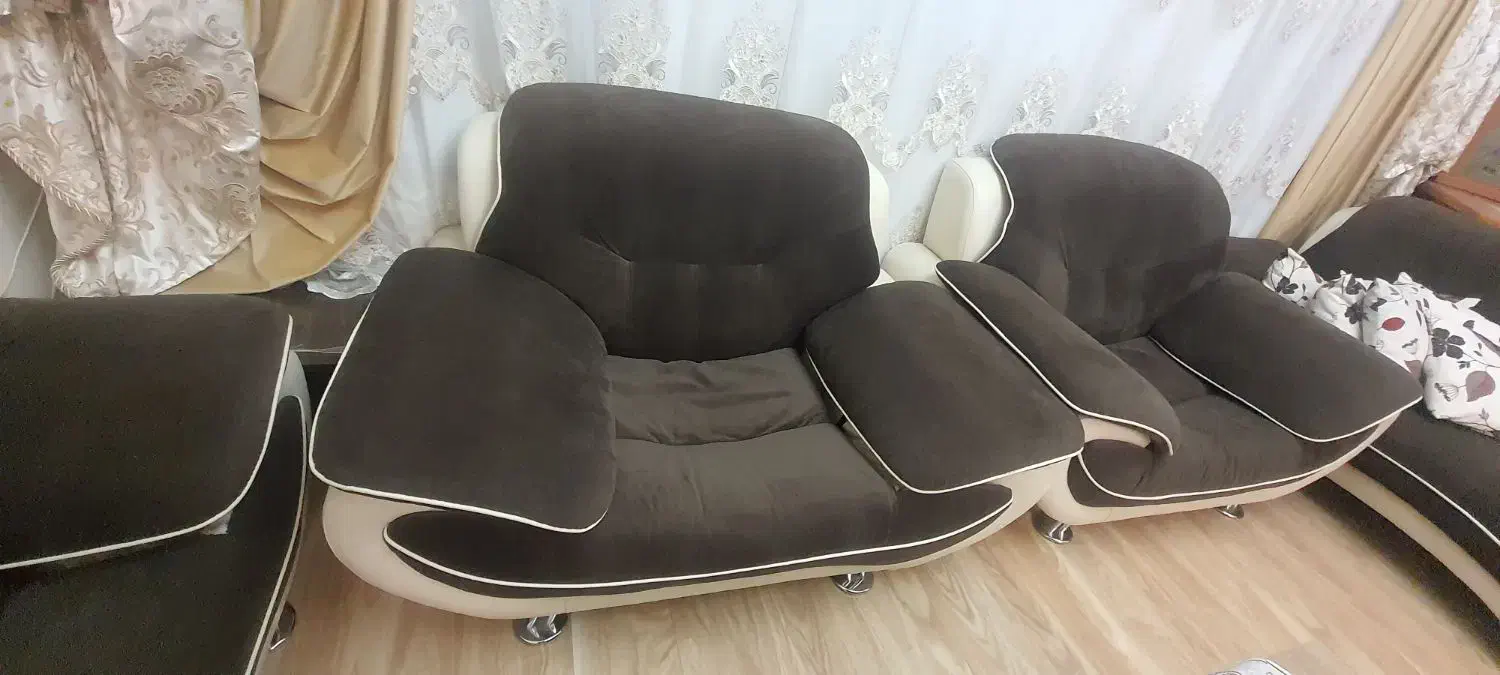 مبل راحتی ترکیه مدل قایقی بعلاوه جلومبلی میزMDF|مبلمان خانگی و میز عسلی|تبریز, |دیوار