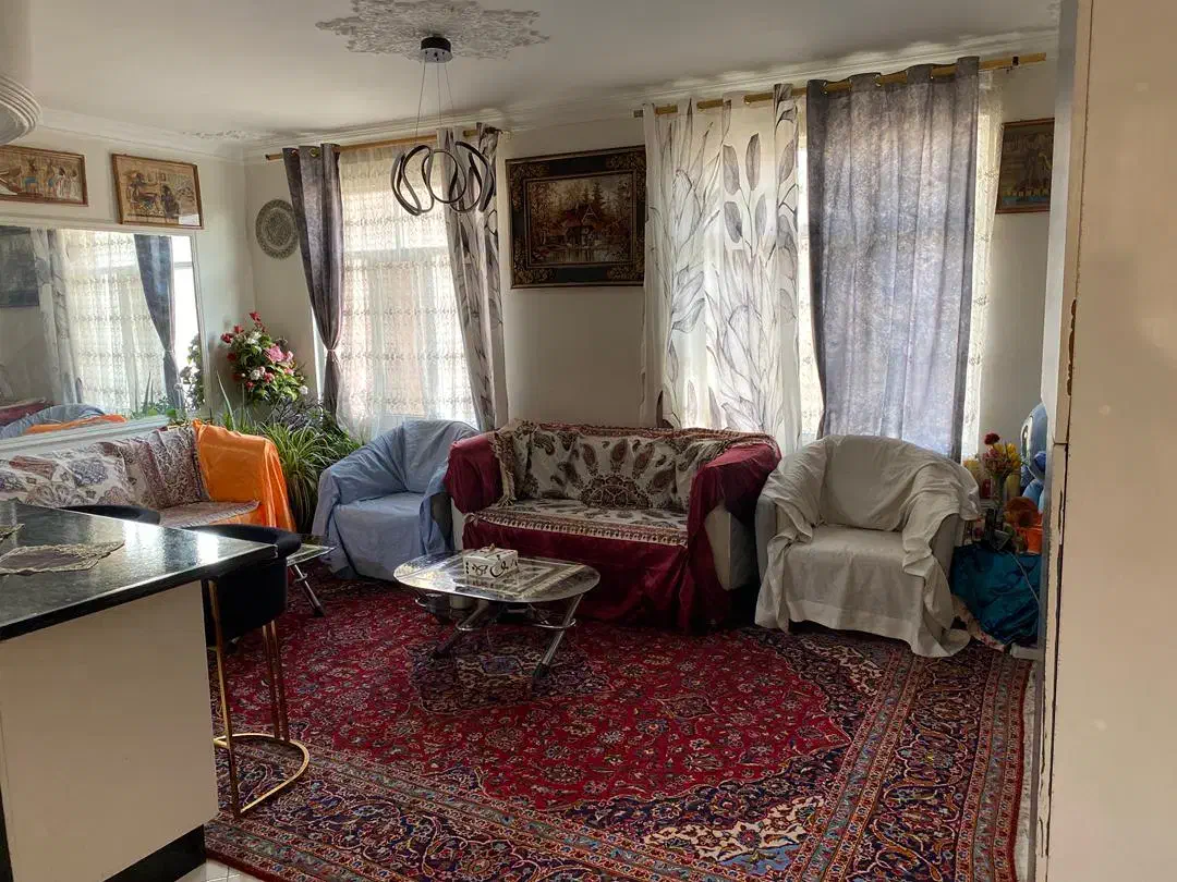 رهن کامل واحد ۷۲متری پونک کمالی