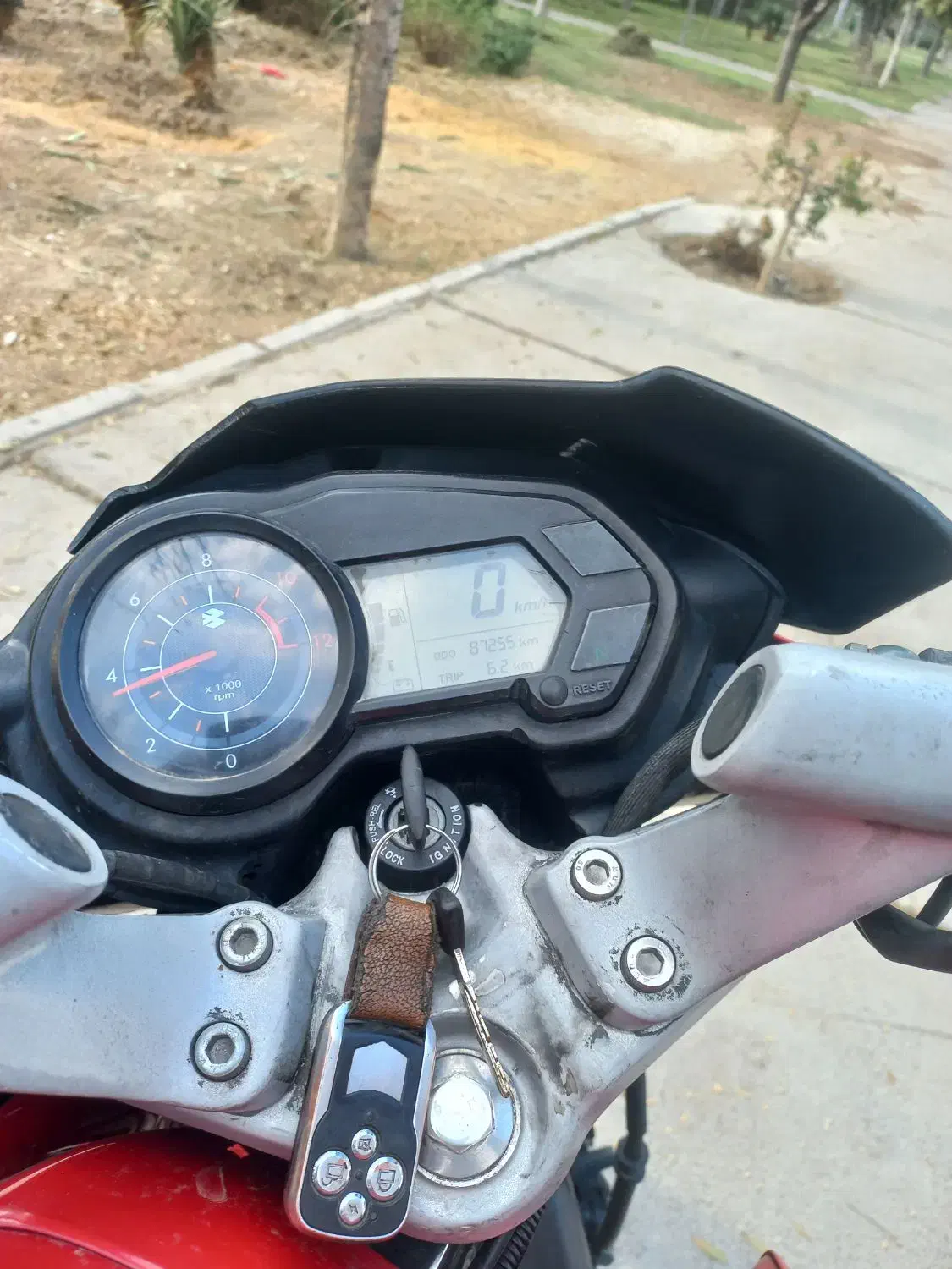 موتورسیکلت پالس ۱۳۵|موتورسیکلت|تهران, هاشمآباد|دیوار