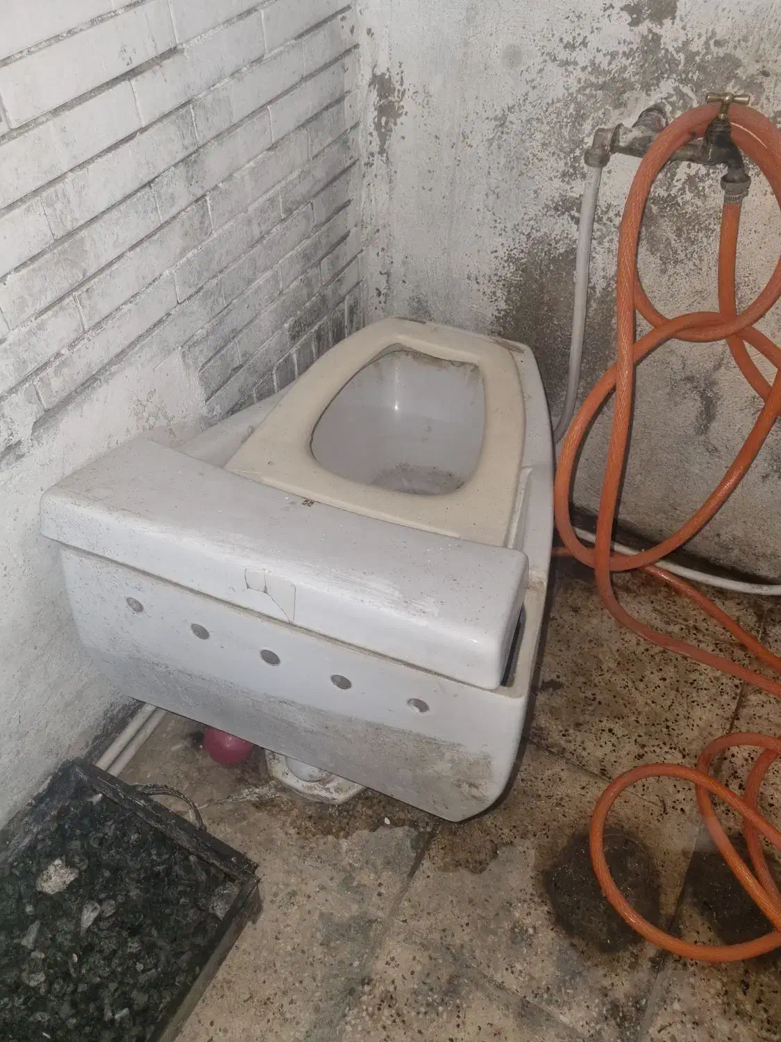 توالت فرنگی کارکرده|لوازم سرویس بهداشتی|مشهد, رسالت|دیوار