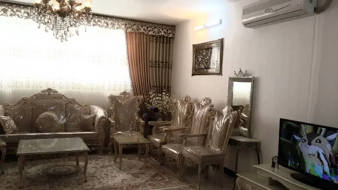 آپارتمان ۹۵ متری،فول امکانات،پرنوروتمیزمناسب زوجها|اجارهٔ آپارتمان|قم, آزادگان|دیوار