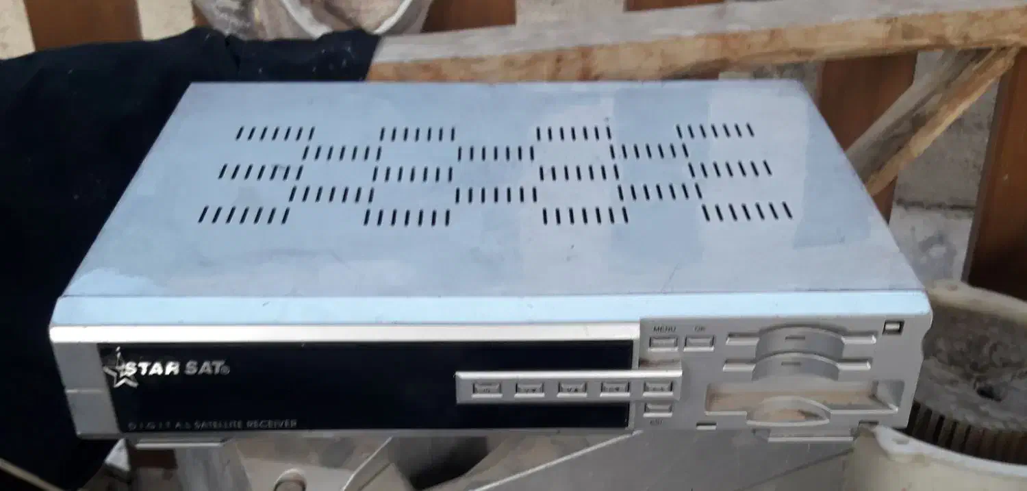 گیرنده دیجیتال|صوتی و تصویری|قدس, شهر‌قدس|دیوار