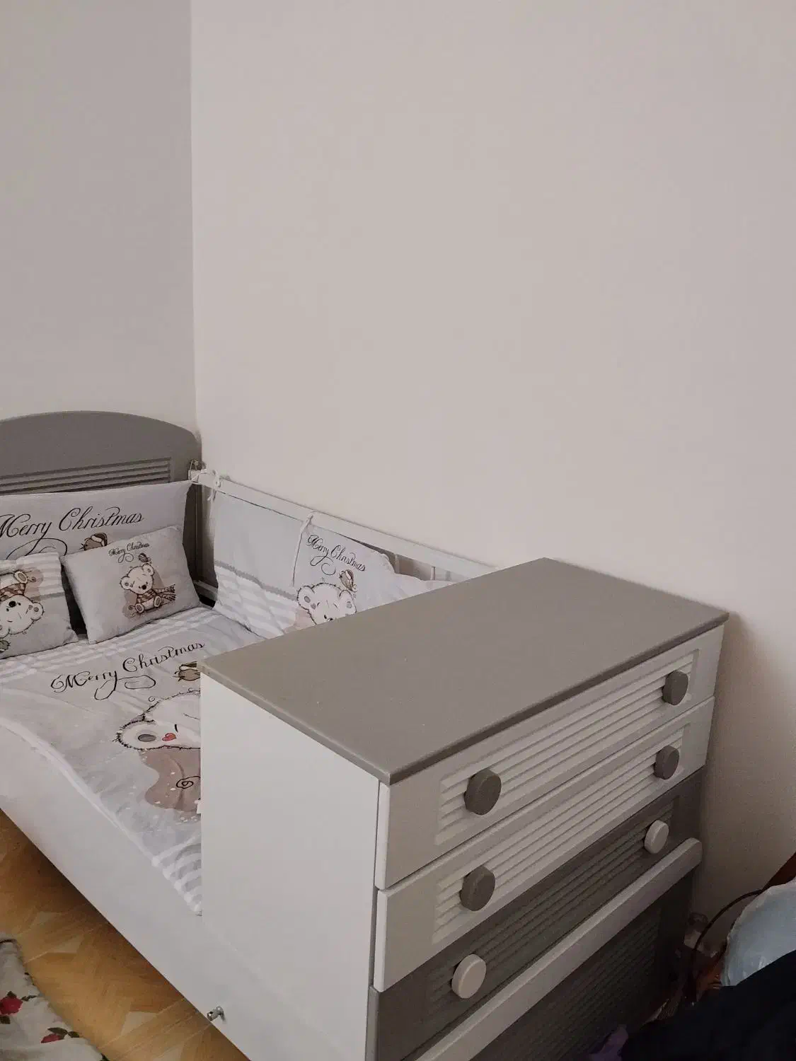 تخت کودک نوجوان جنس ام دی آف تمیز صفر|تخت و سرویس خواب|مهاباد (آذربایجان غربی), |دیوار