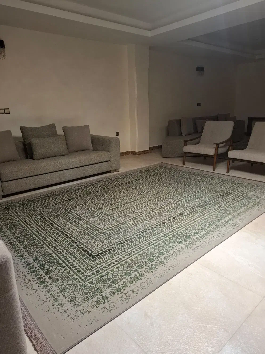 فرش9 متری سیزان آروین نو *فروش فوری زیر قیمت بازار|فرش|بابل, |دیوار