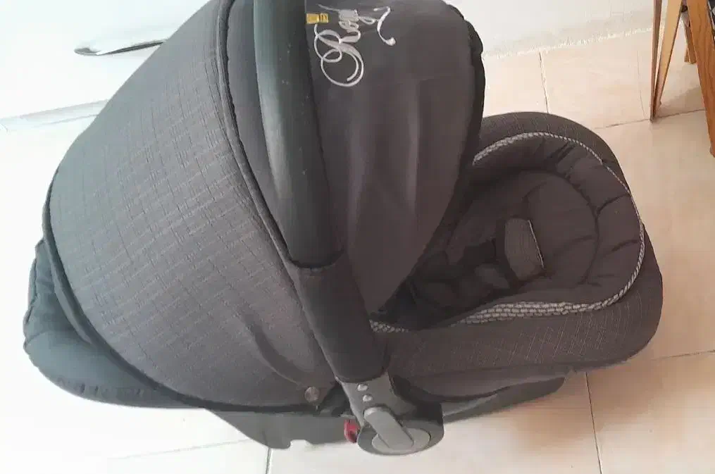 کالسکه وکریر کودک|کالسکه و لوازم جانبی|هشتگرد, فاز ۷ مهستان|دیوار