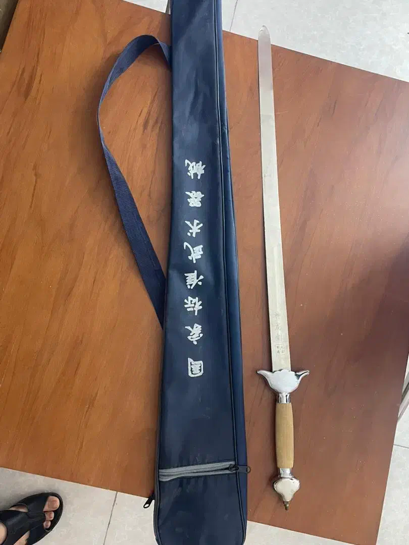 شمشیر ووشو تالو|تجهیزات ورزشی|اسلام‌شهر, شهرک مفیدی|دیوار