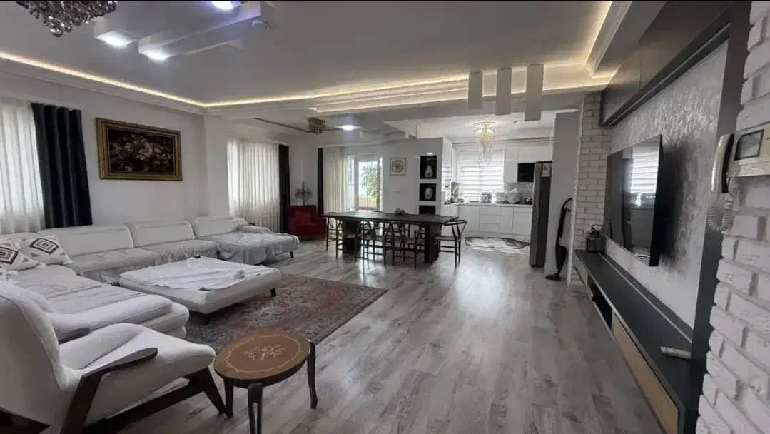 ۲۰۳ متر / نقشه دیدنی / مشاعات تمیز / تراس بزرگ|فروش آپارتمان|تهران, قلهک|دیوار