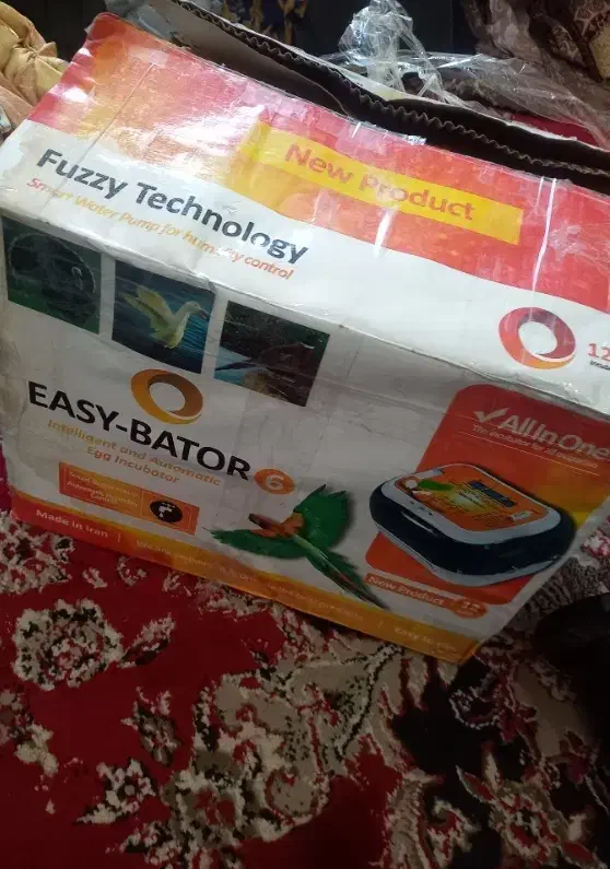 دستگاه جوجه کشی ایزی باتورشیش ۱۲ تایی|لوازم جانبی حیوانات|زابل, |دیوار