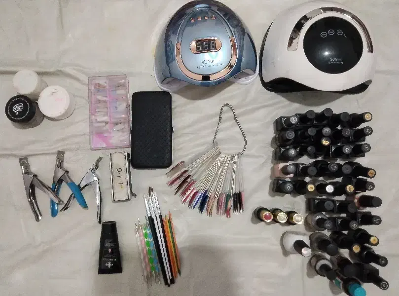 لوازم کاشت ناخن و اتو مو سه کاره قیمت همه۴۵۰۰|آرایشی، بهداشتی، درمانی|کوهدشت, |دیوار