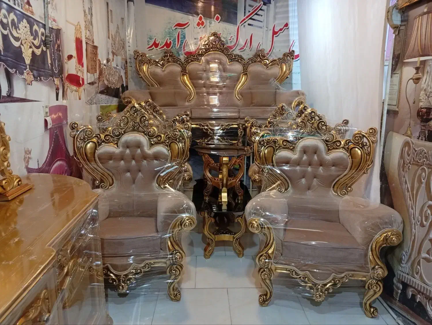 مبلمان ارگ.. ۳۰/ درصد تخفیف|مبلمان خانگی و میز عسلی|مشهد, امام خمینی|دیوار