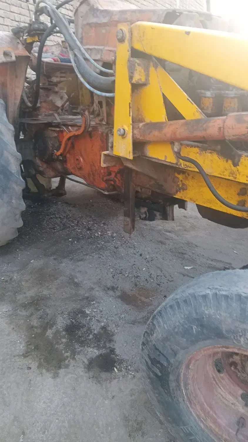 تراکتور رومانی|خودرو سنگین|قم, نیروگاه|دیوار