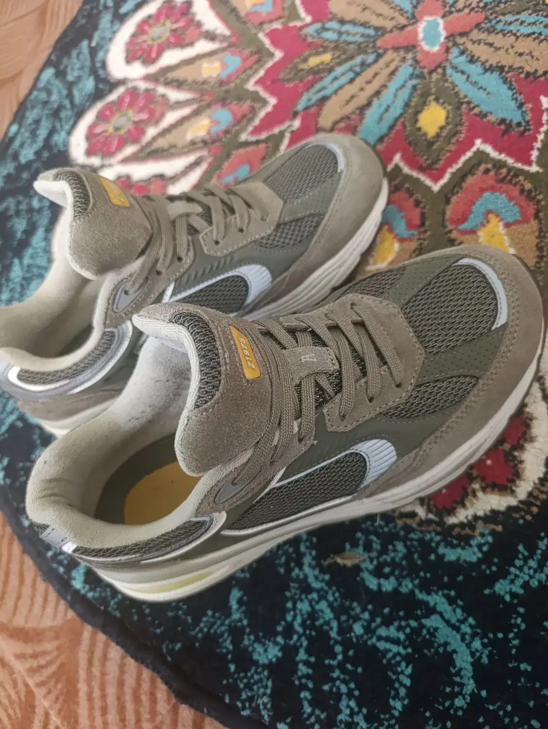 کتونی zara|کیف، کفش، کمربند|هشتگرد, شهرک بعثت|دیوار