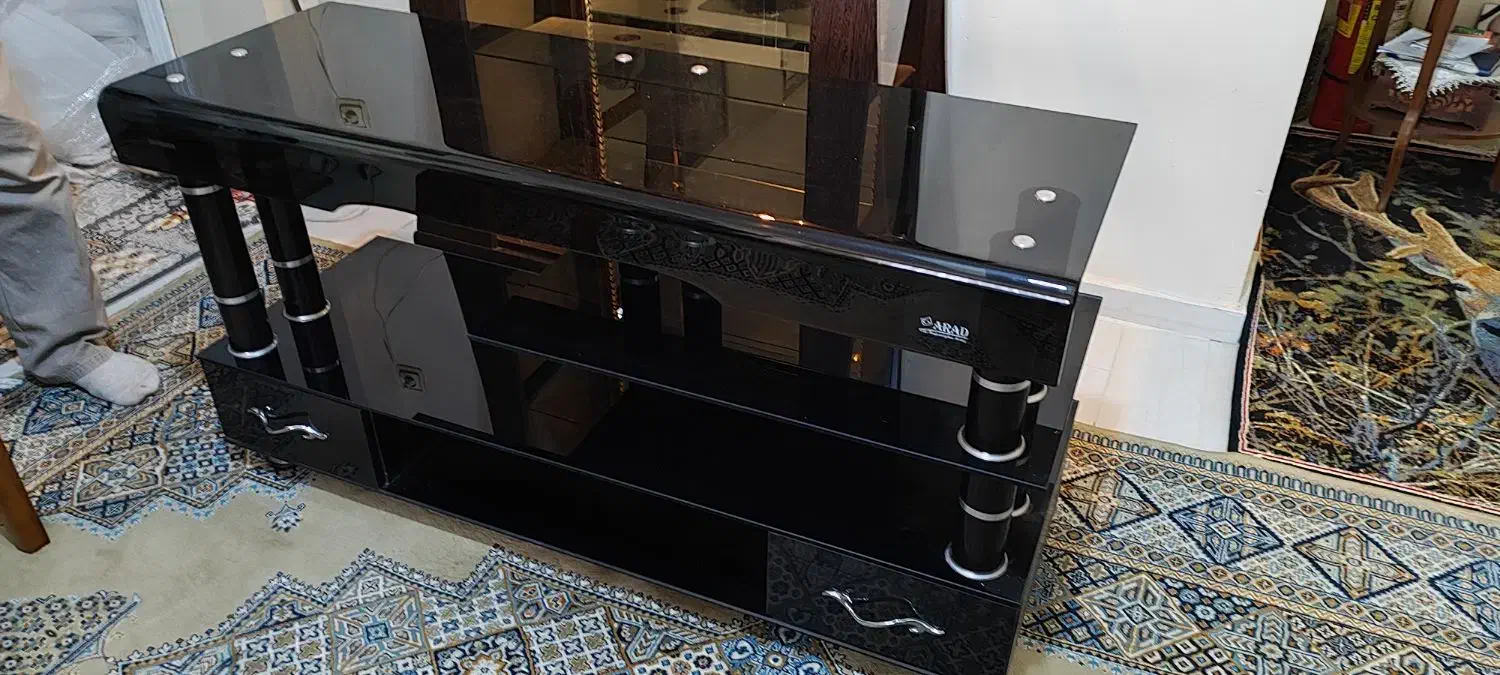 میز تلویزیون شیشه خم|میز تلویزیون|پرند, فاز ۶|دیوار