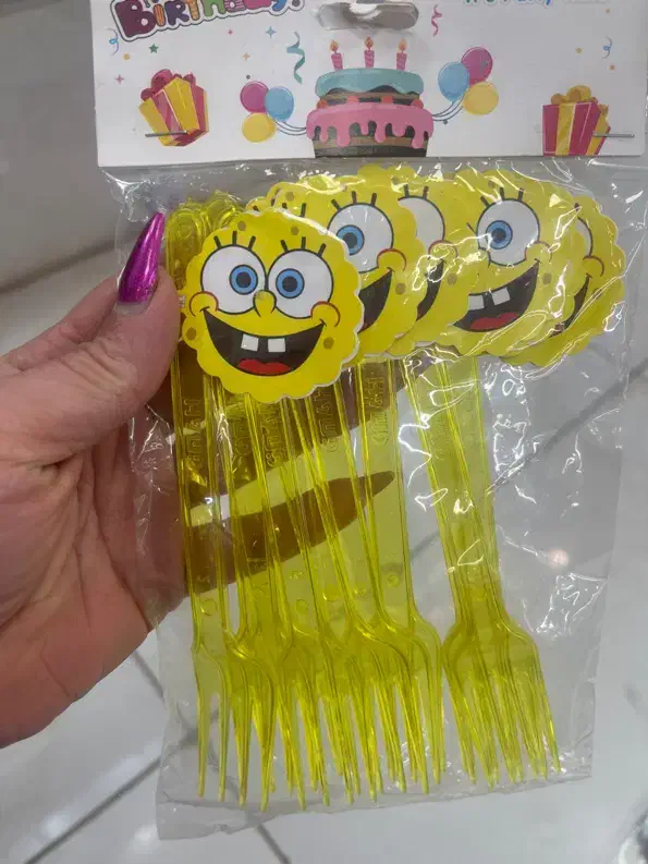 کاردو چنگال کارتونی|ظروف نگهدارنده، پلاستیکی، یکبارمصرف|رشت, دیلمان|دیوار