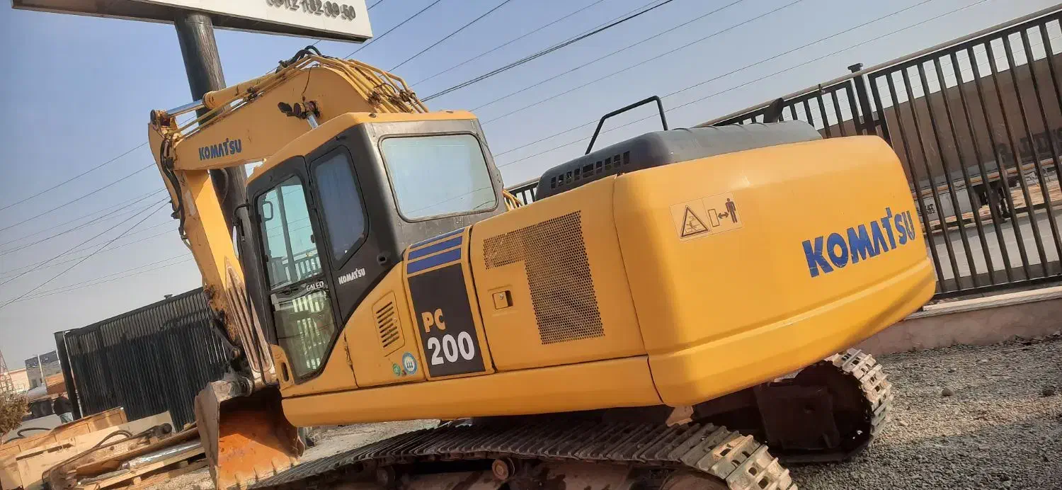 بیل ۲۰۰کوماتسومدل ۲۰۰۴|خودرو سنگین|ری, شهرک نظامی|دیوار