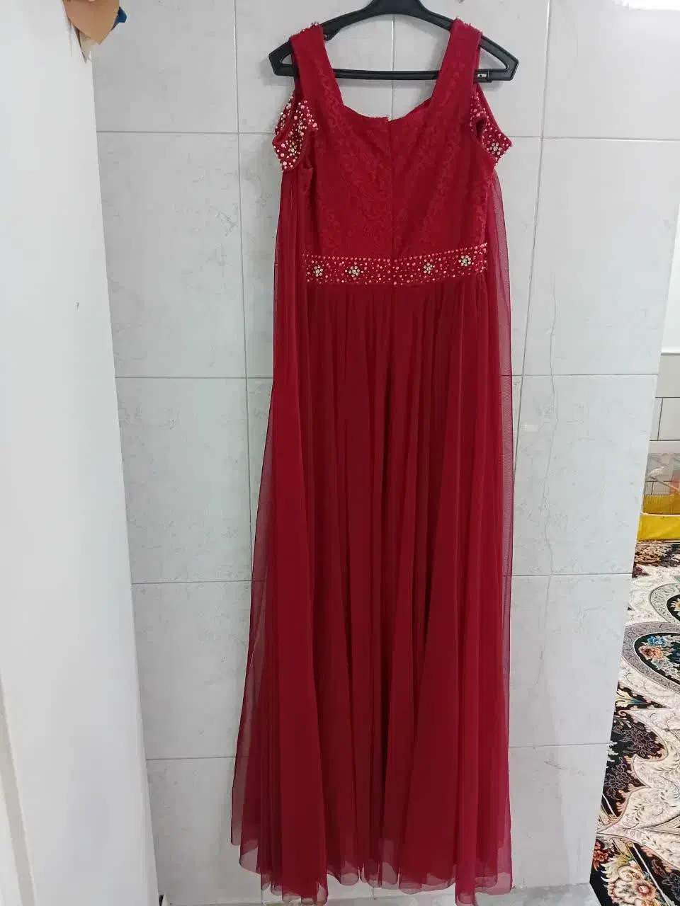 لباس مجلسی|لباس|کاشان, ملاصدرا|دیوار