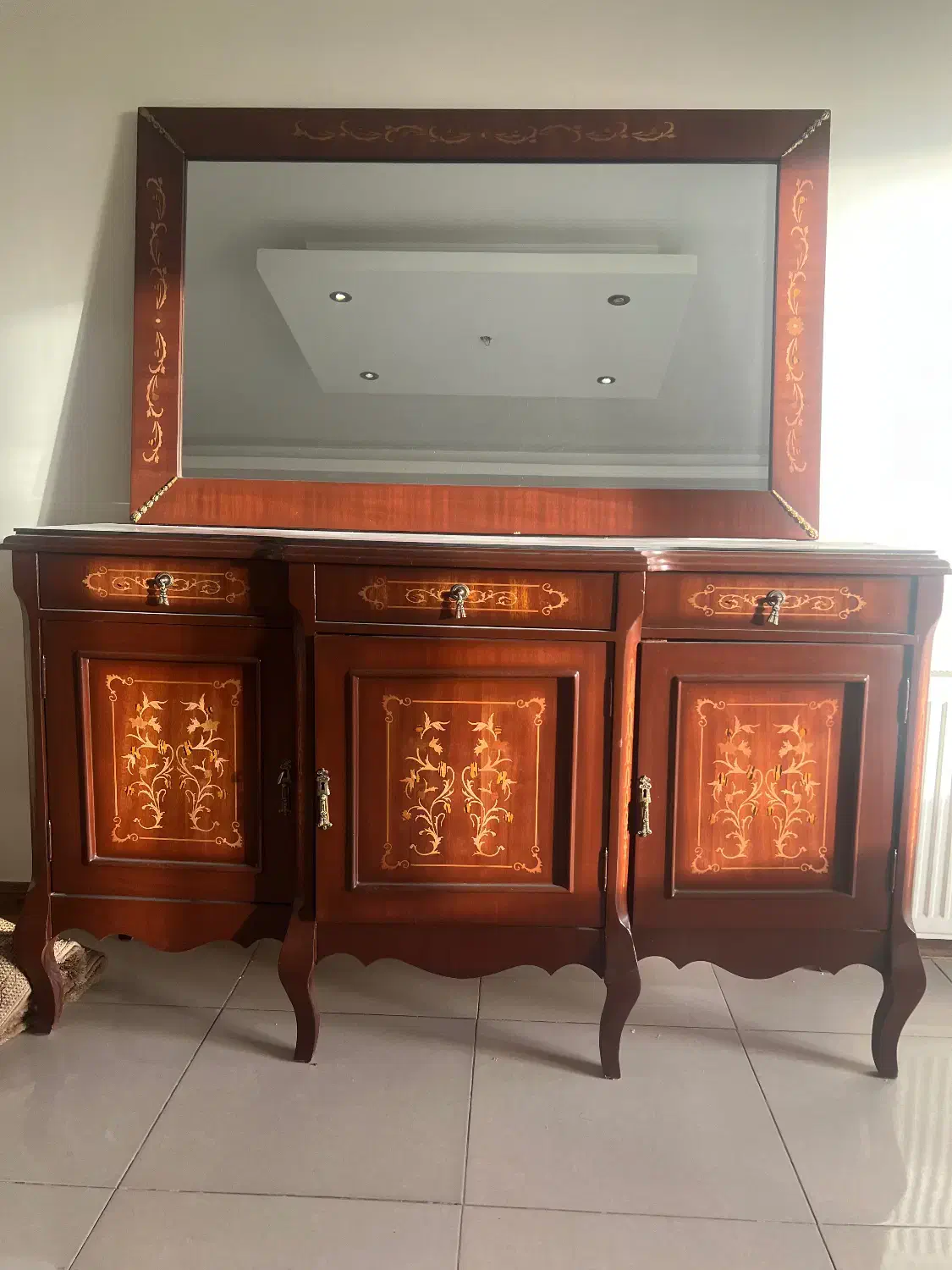 بوفه، کنسول و آینه|بوفه، ویترین، کنسول|کرج, ساماندهی|دیوار