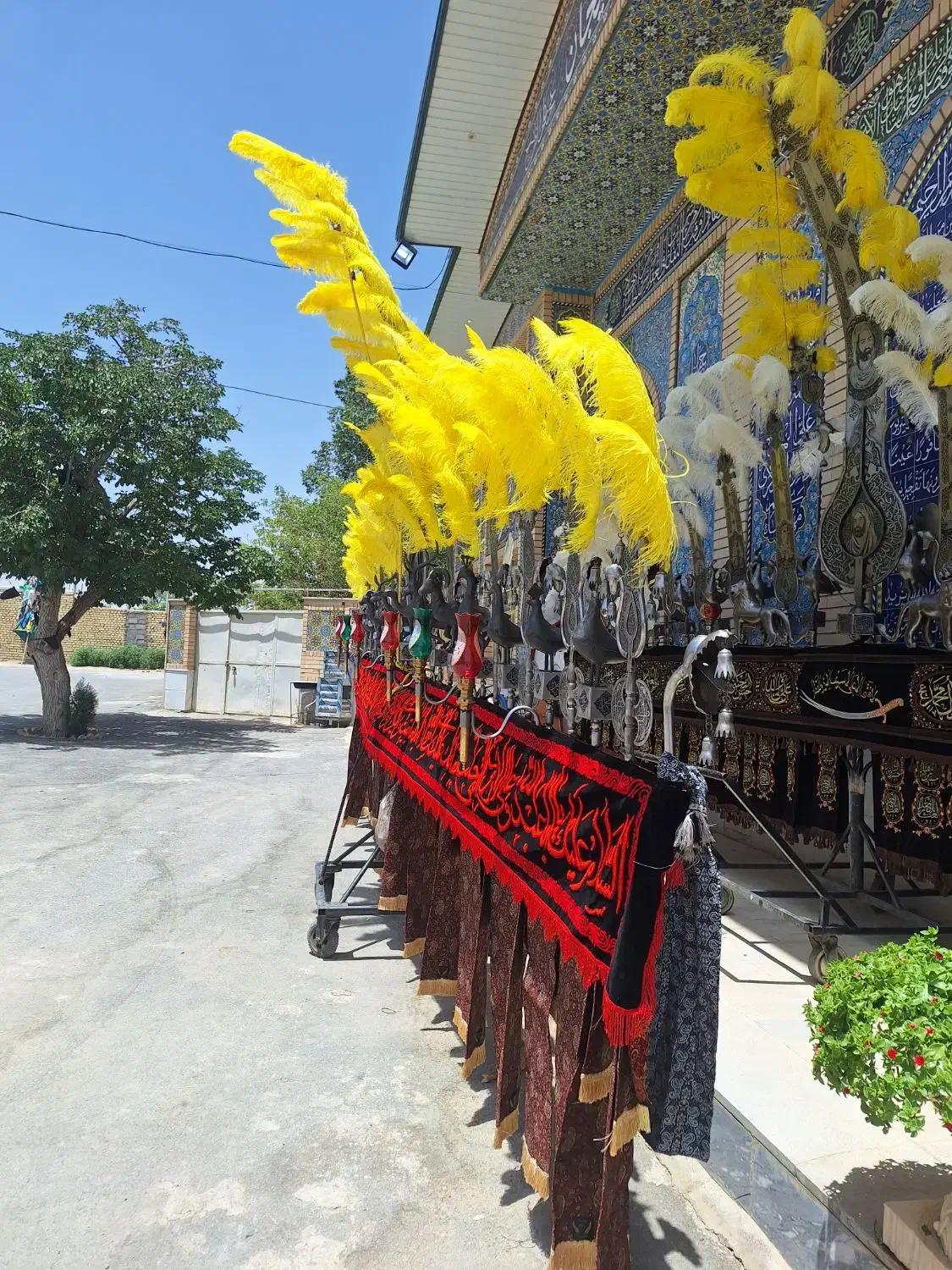 علامت ۱۷تیغه|کلکسیون اشیاء عتیقه|تهران, چیتگر جنوبی|دیوار