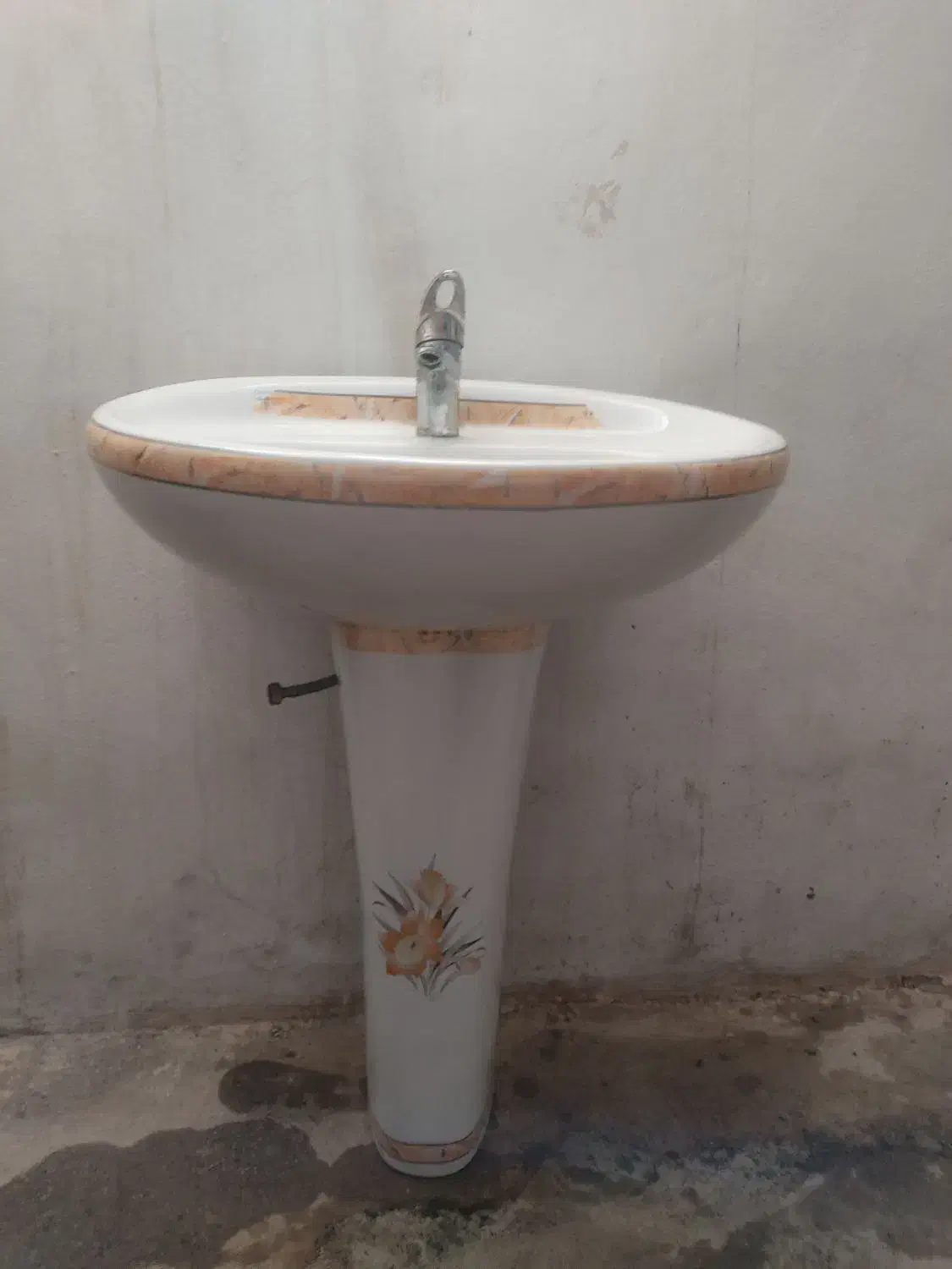 فروش روشویی|لوازم سرویس بهداشتی|بروجرد, |دیوار