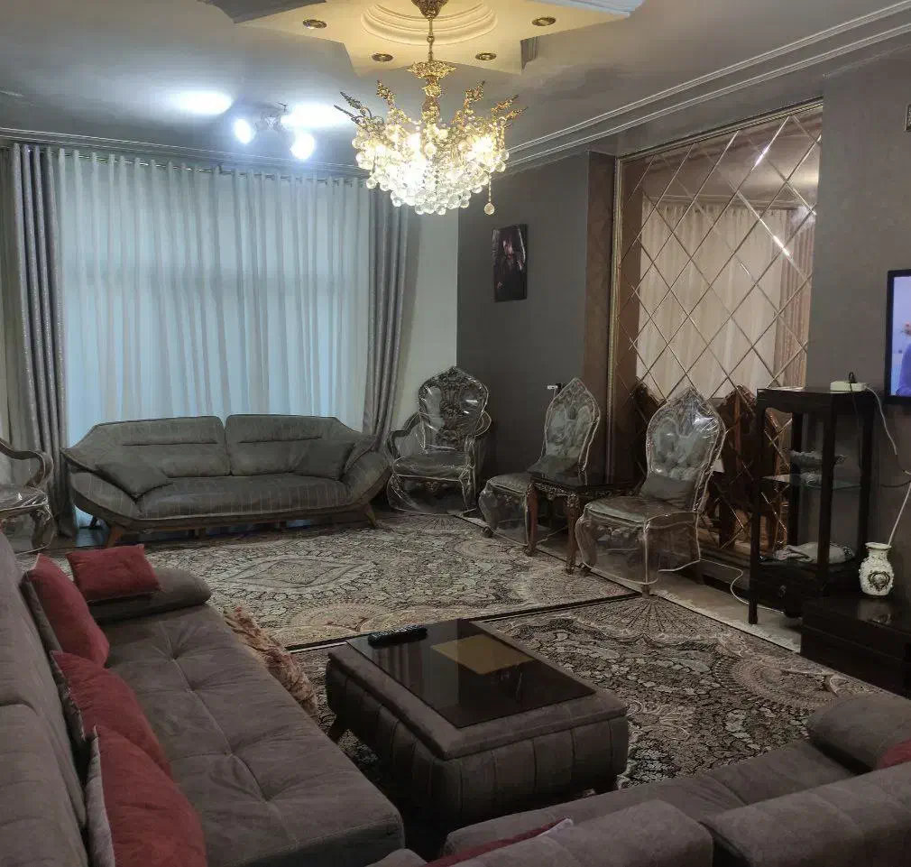 فروش ویلایی|فروش خانه و ویلا|شاهینشهر, شهرک هشت بهشت|دیوار