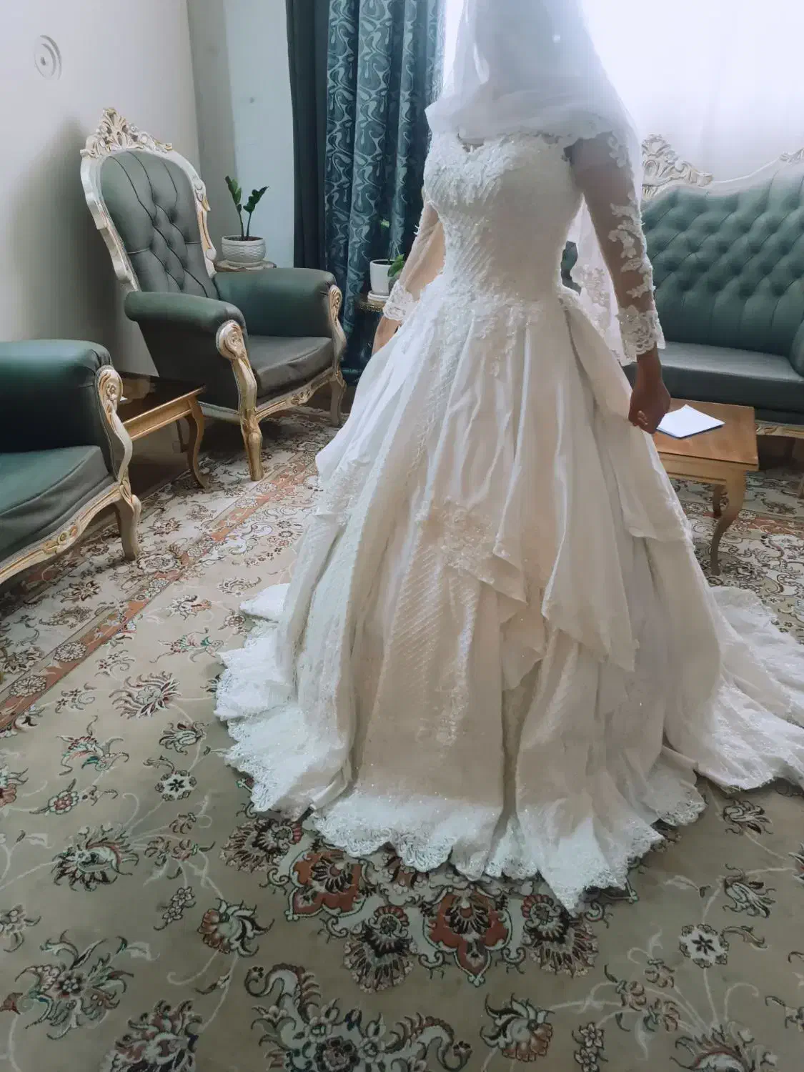 لباس نامزدی و لباس عقد|لباس|مشهد, امامیه (شهرک غرب)|دیوار