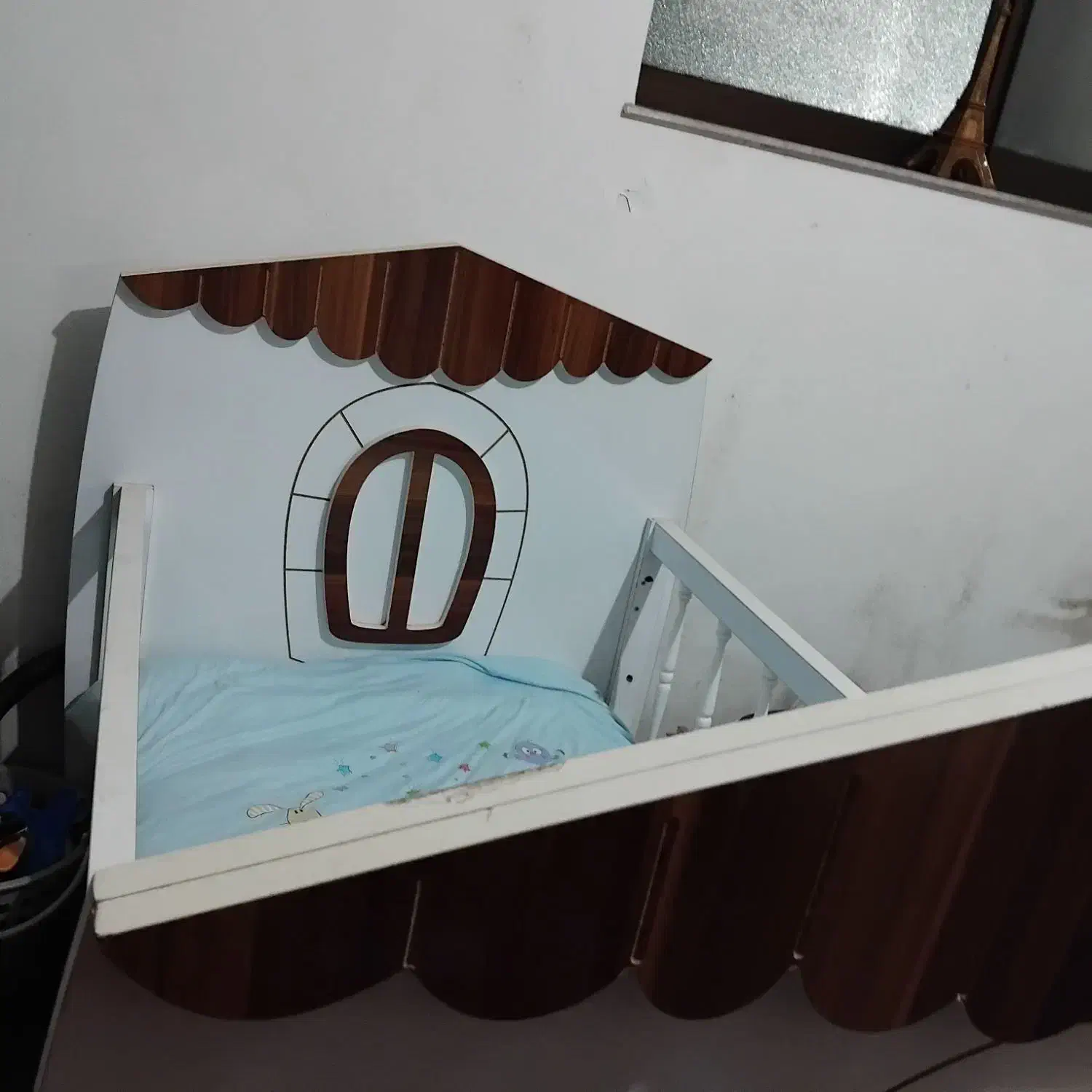 تخت خواب کودک با تشک طبی و روتختی ترک|تخت و صندلی بچه|آمل, |دیوار