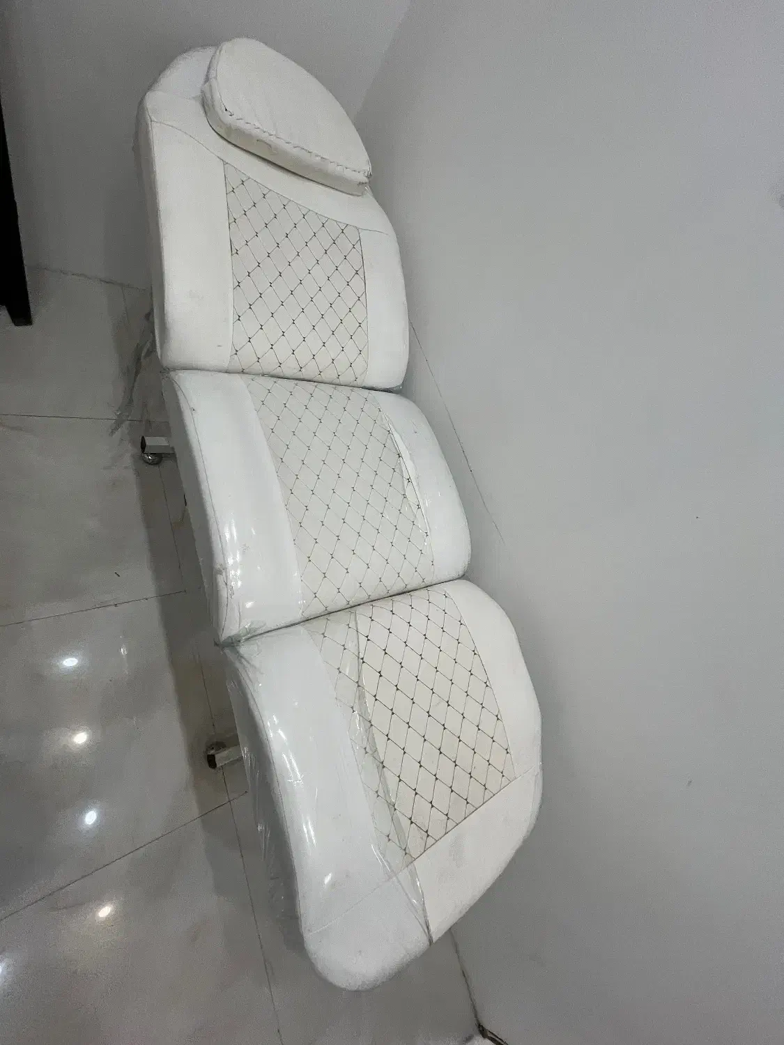 تخت،صندلی،ترولی|آرایشگاه و سالن‌های زیبایی|مشهد, آزادشهر|دیوار