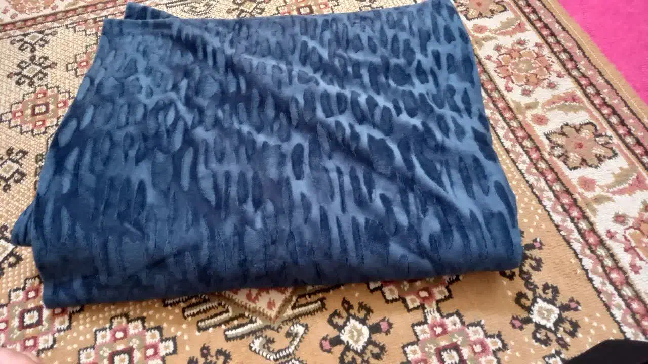 پتومسافرتی|رختخواب، بالش، پتو|اصفهان, شاهد|دیوار