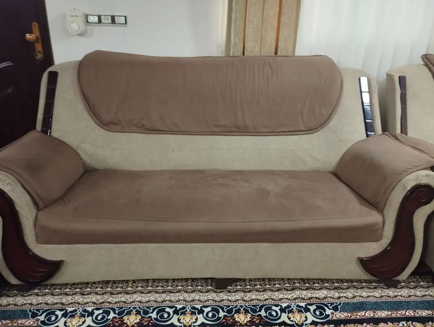 مبل راحتی شیک|مبلمان خانگی و میز عسلی|دابودشت, |دیوار