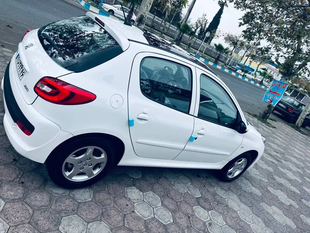 ۲۰۷.پانا.۴۰۲.خشک|خودرو سواری و وانت|رشت, گلباغ نماز|دیوار