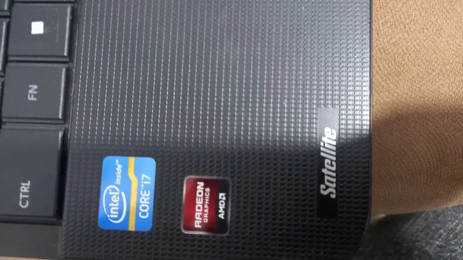 لپ تاپ|رایانه همراه|اقبالیه, |دیوار