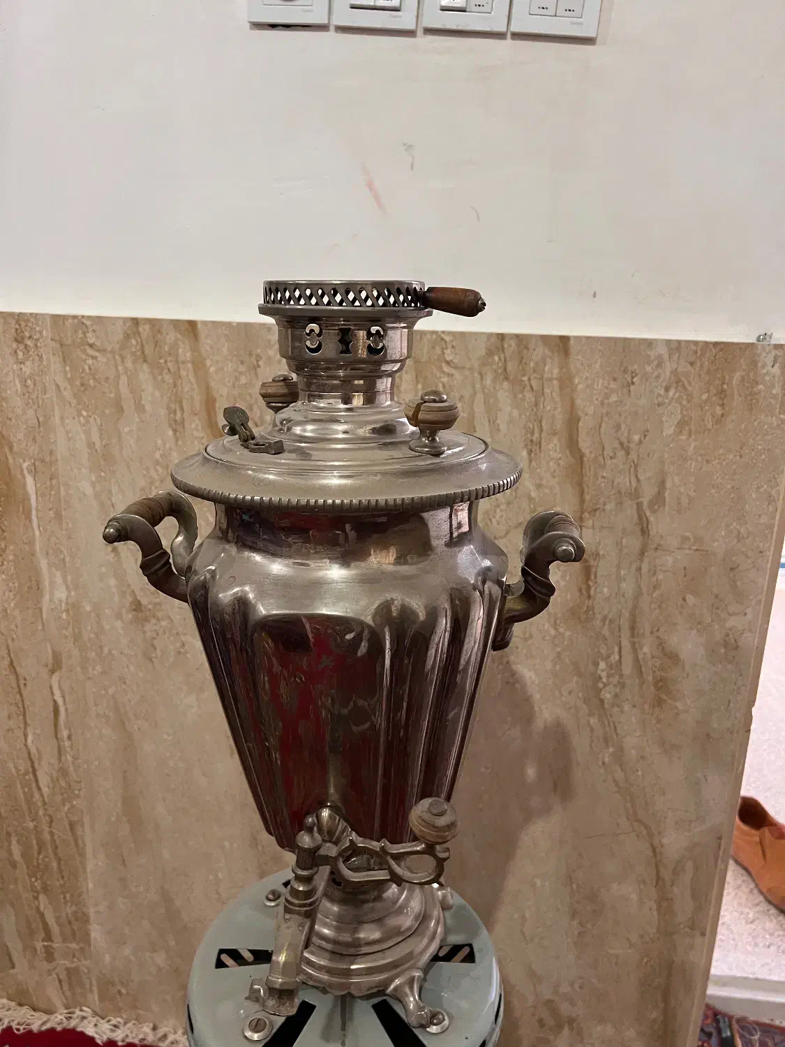 سماور زغالی قدیمی|سماور، چای‌ساز، قهوه‌ساز|ابهر, |دیوار