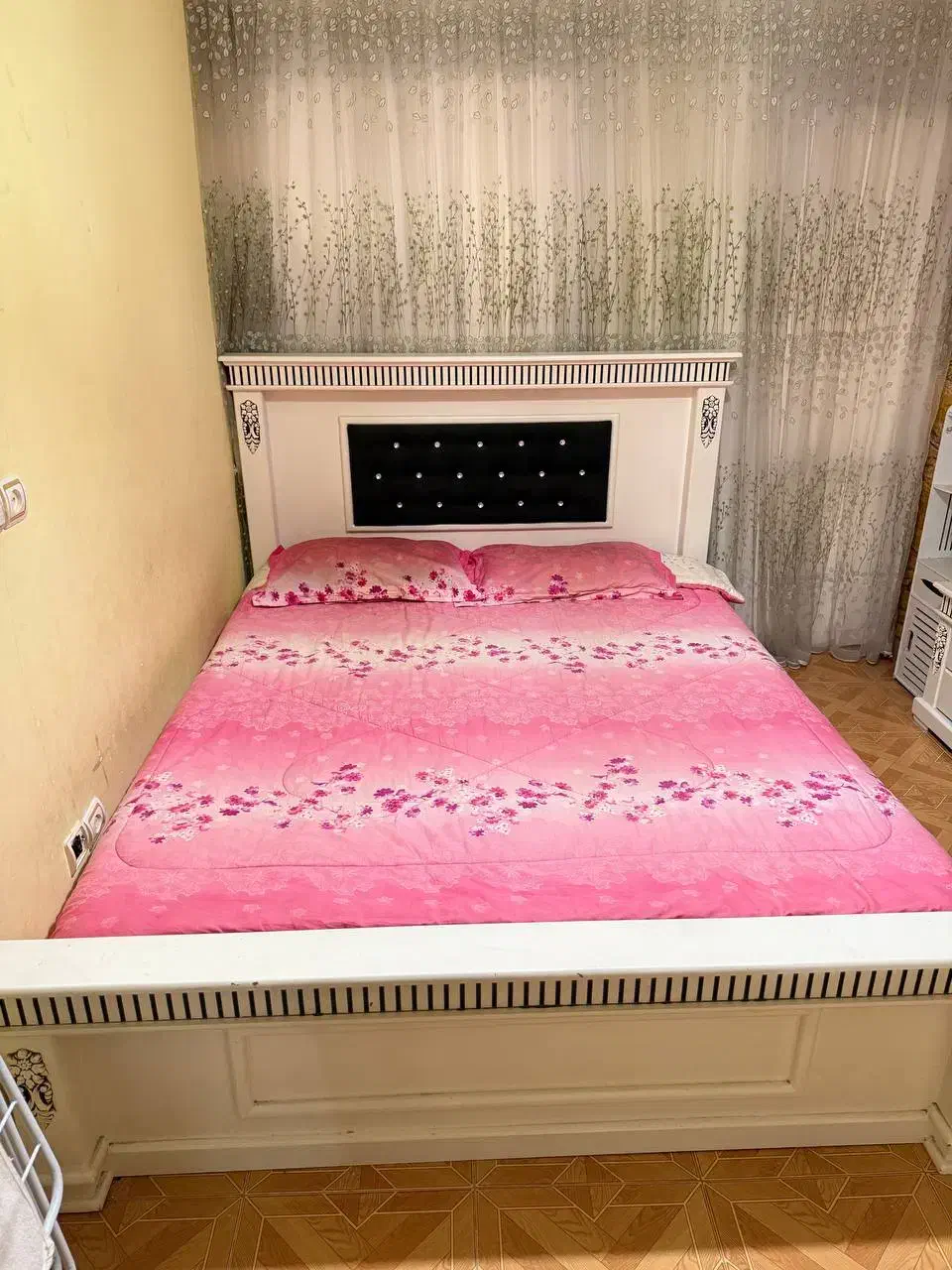 سرویس خواب|تخت و سرویس خواب|کلاچای, |دیوار