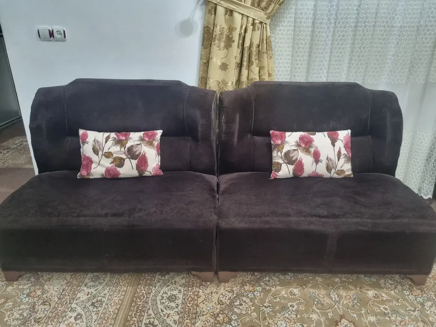 دو عدد مبل دو نفره|مبلمان خانگی و میز عسلی|رشت, معلم|دیوار
