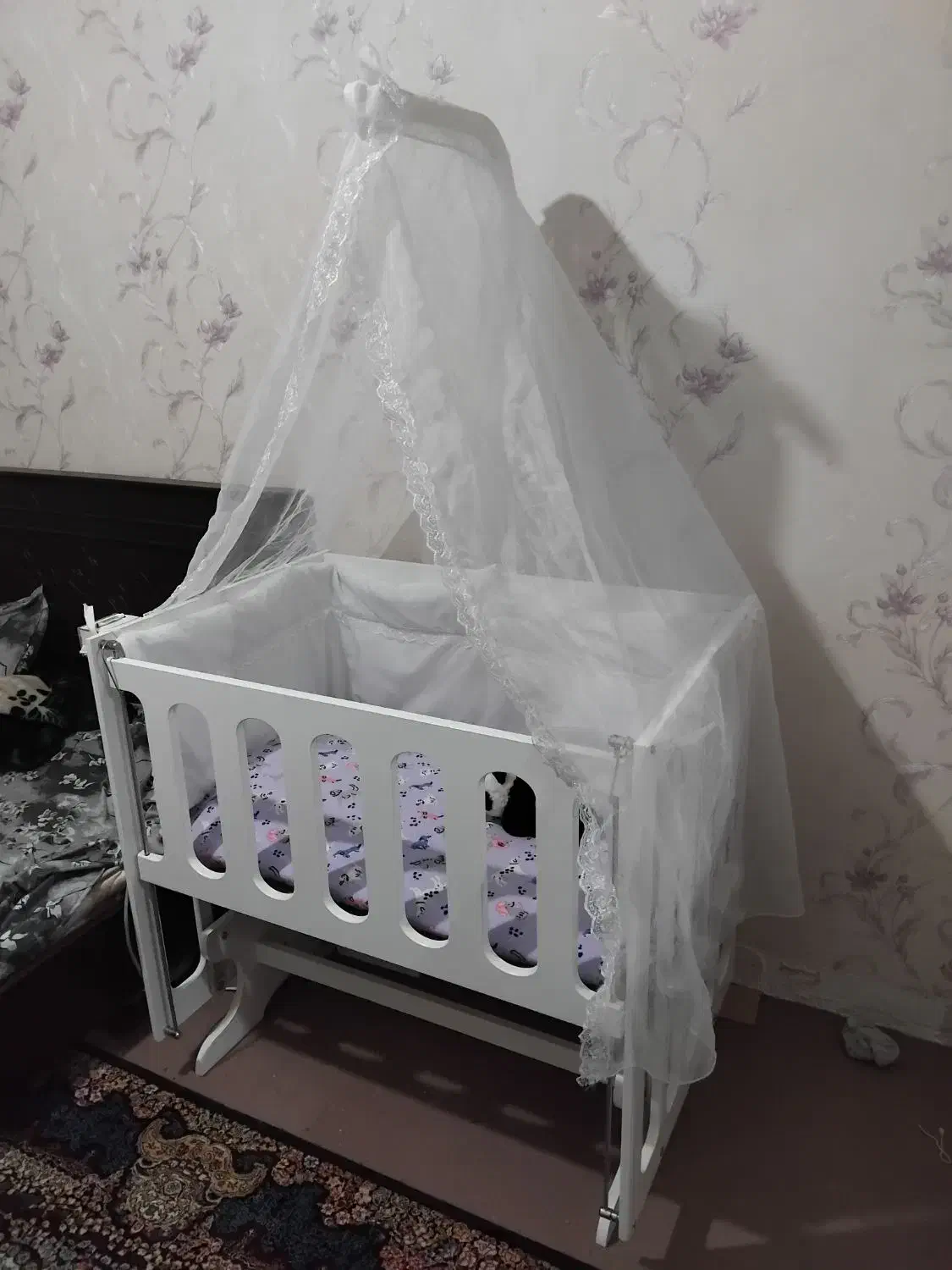 تخت و گهواره نوزاد برقی|تخت و صندلی بچه|ملارد, |دیوار