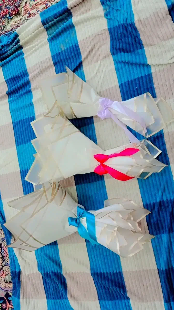 گل پول وا روبان|گل مصنوعی|شوشتر, |دیوار