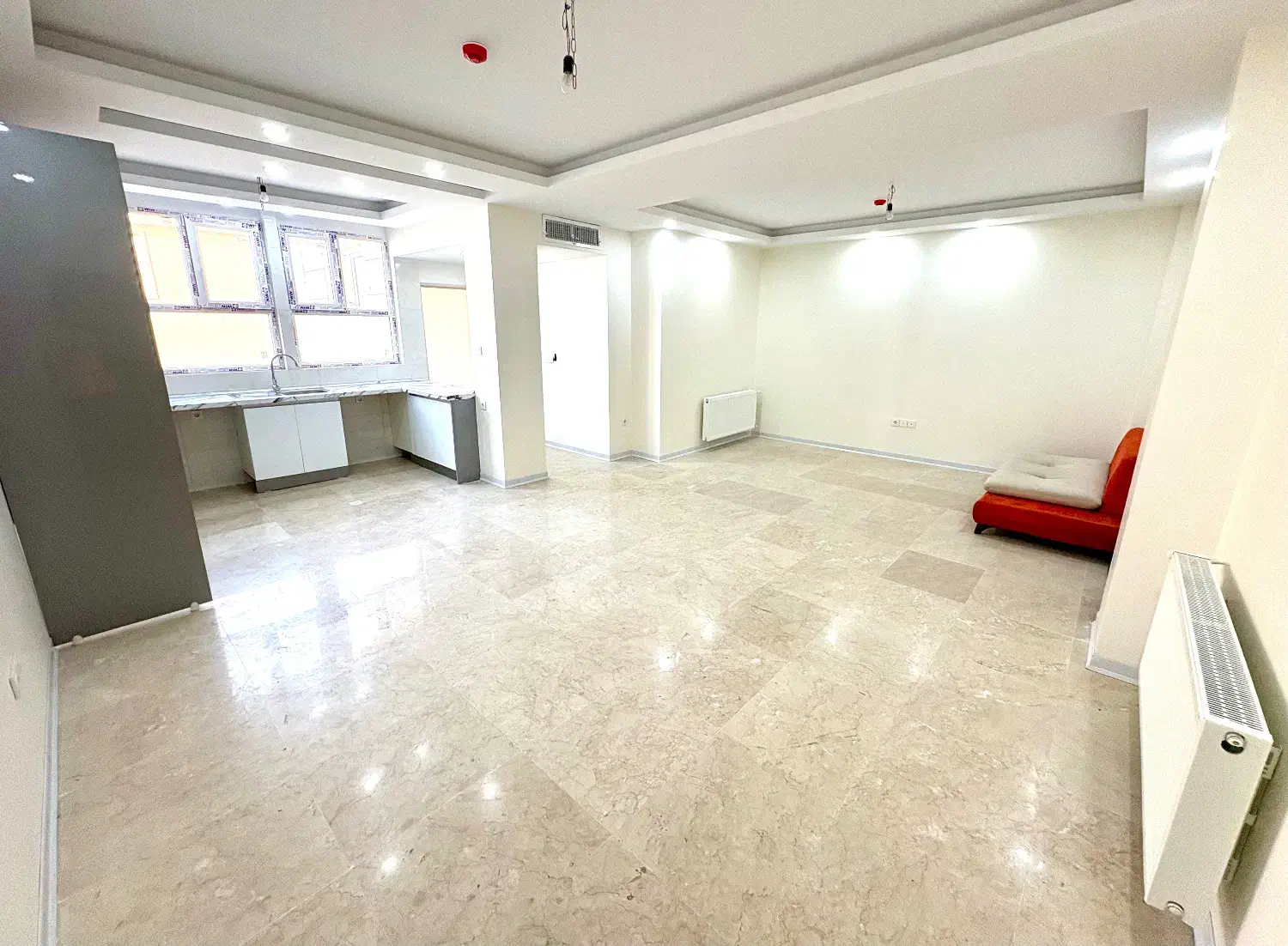 ۷۵متر/۱خواب/شهیدکرد/فول/قابل‌تبدیل