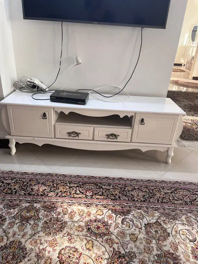 میز تی وی|میز تلویزیون|ری, فیروزآبادی|دیوار